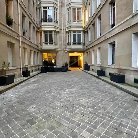 Superbe 200m2 Malesherbes 아파트 *