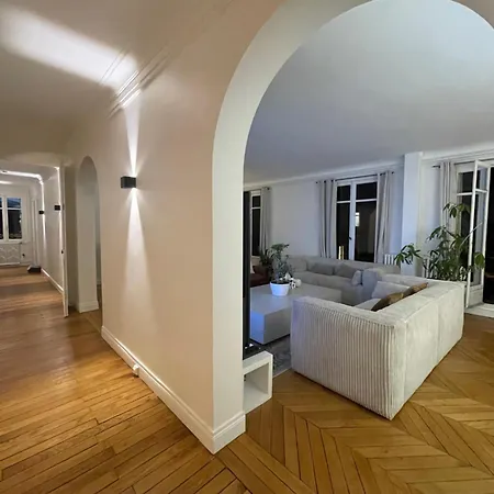 Superbe 200m2 Malesherbes 파리