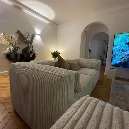 Superbe 200m2 Malesherbes 아파트 *